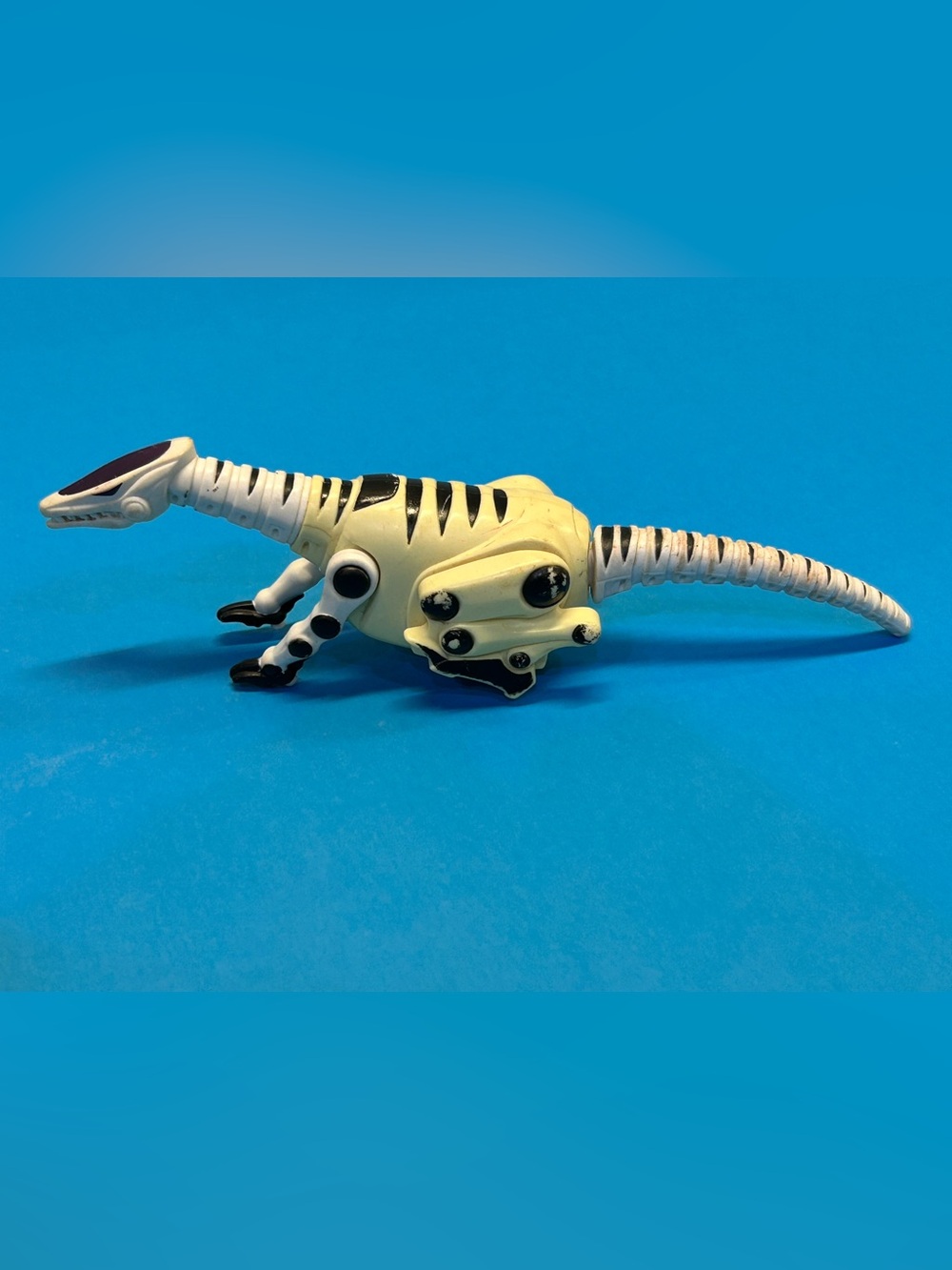 WowWee Robotics: Chomping Roboreptile Dinosaur
